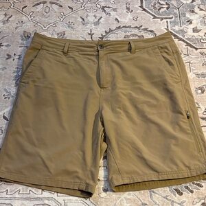 Gerry Men's Tan Casual Shorts size 38